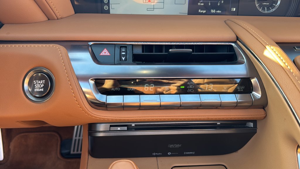 Used 2021 Lexus LC 500 Convertible w/ Touring Package RWD image 33