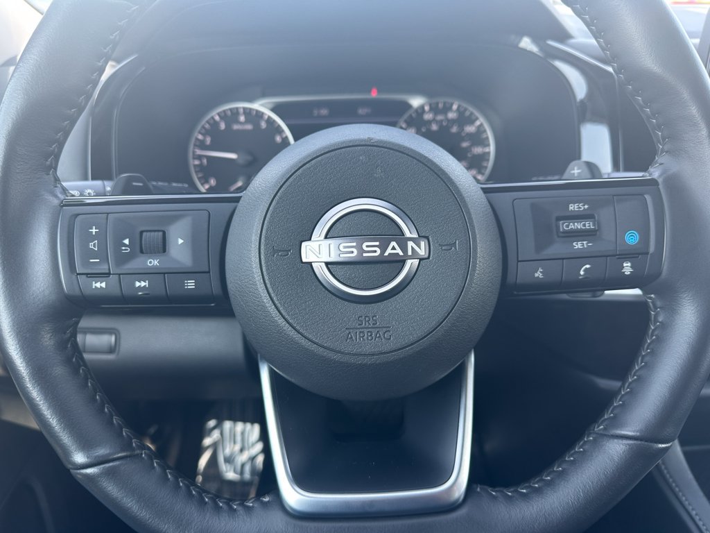 Used 2025 Nissan Pathfinder SL AWD/4WD image 27