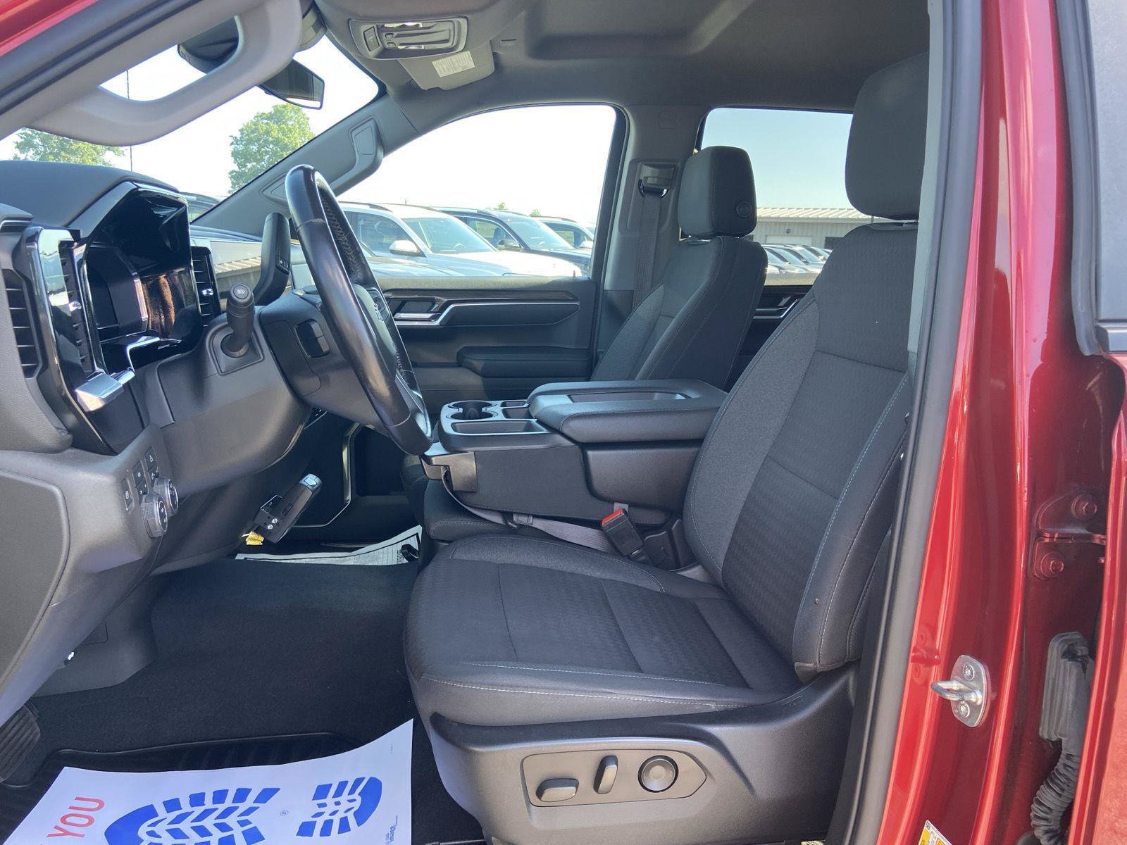 Used 2022 Chevrolet Silverado 1500 RST AWD/4WD image 24