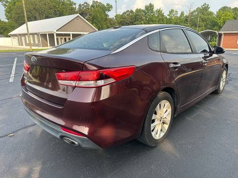 Used 2016 Kia Optima LX w/ Option Group 014 FWD image 7