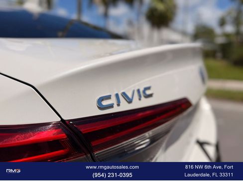 Used 2022 Honda Civic Sport image 9