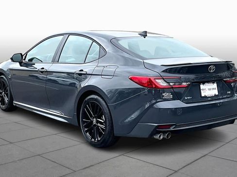 Used 2026 Toyota Camry SE image 12