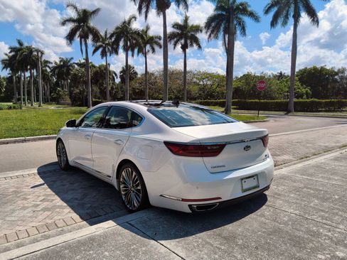 Used 2019 Kia Cadenza Limited FWD image 20
