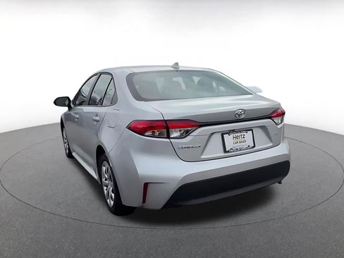 Used 2025 Toyota Corolla LE image 11