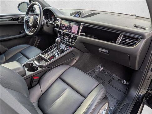 Used 2025 Porsche Macan AWD/4WD image 26