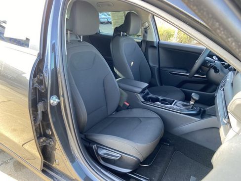 Used 2026 Kia K4 FWD image 20
