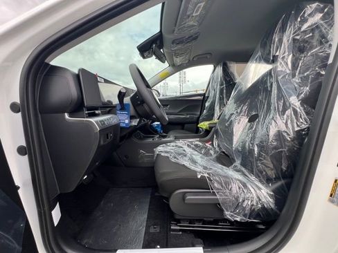 New 2026 Hyundai Kona SE image 16