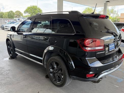 Used 2018 Dodge Journey Crossroad w/ Popular Equipment Group FWD image 4