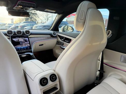 Used 2024 Mercedes-Benz CLE 300 CLE 300 4matic Coupe 2D image 15