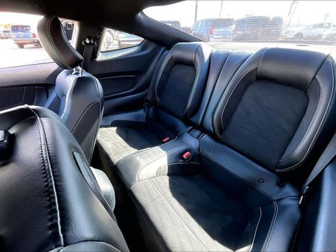 Used 2016 Ford Mustang Shelby GT350 w/ Technology Package image 20