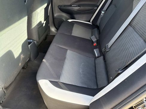 Used 2022 Nissan Versa SV image 13