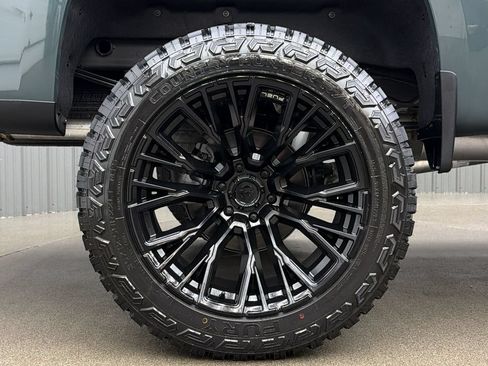Used 2026 Chevrolet Silverado 1500 LT Trail Boss w/ LT Trail Boss Premium Package AWD/4WD image 12