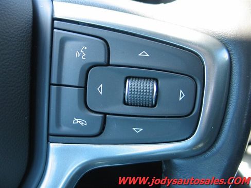 Used 2022 Chevrolet Silverado 2500 LTZ w/ LTZ Premium Package AWD/4WD image 12