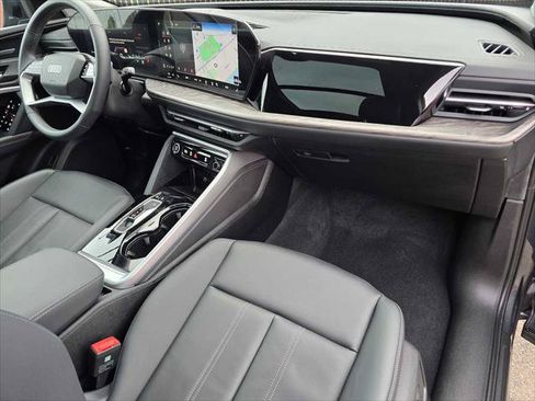 Certified 2025 Audi Q5 Premium Plus w/ Premium Plus AWD/4WD image 10