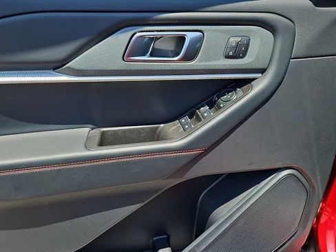New 2026 Ford Explorer ST-Line w/ ST-Line Street Pack RWD image 21