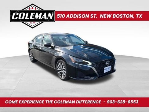 Used 2025 Nissan Altima 2.5 SV FWD image 1