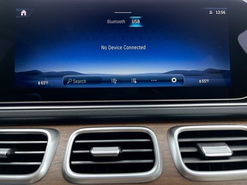 Certified 2025 Mercedes-Benz GLS 450 4MATIC image 34