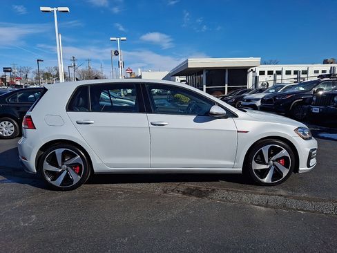 Used 2019 Volkswagen GTI SE image 7