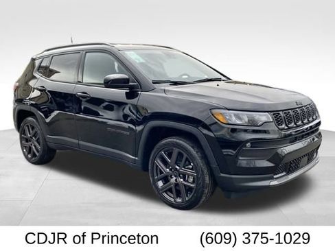 New 2026 Jeep Compass Latitude image 1