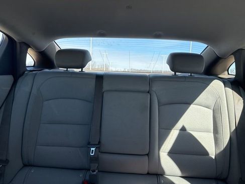 Used 2024 Chevrolet Malibu LT image 32