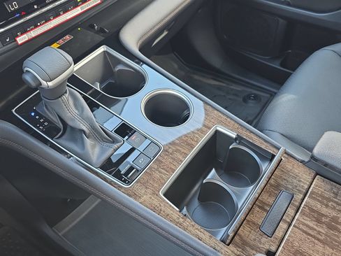 New 2026 Toyota Sienna Platinum AWD/4WD image 21