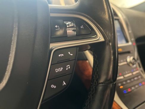 Used 2019 Lincoln Nautilus Reserve image 17