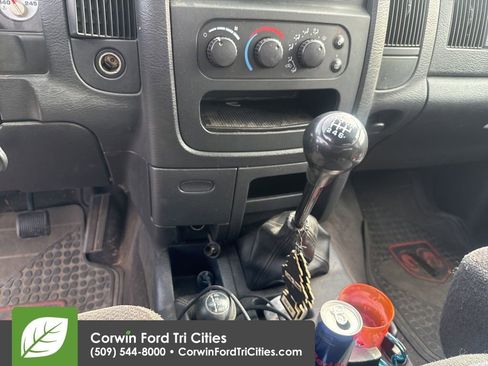 Used 2003 Dodge Ram 2500 Truck SLT image 3