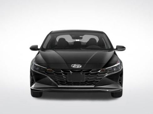 Certified 2021 Hyundai Elantra SE image 4