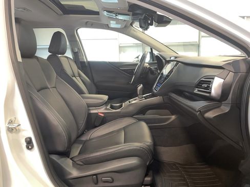 Used 2025 Subaru Outback Touring XT image 21