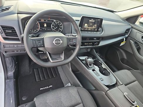New 2026 Nissan Rogue SV FWD image 20