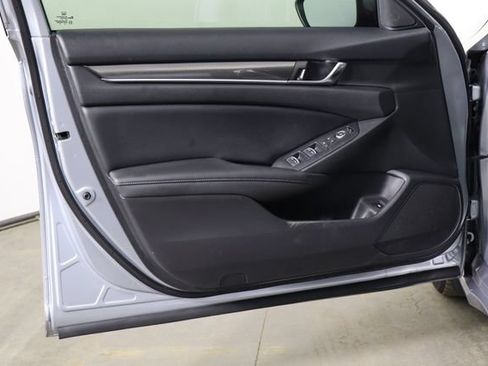 Used 2020 Honda Accord Sport image 17