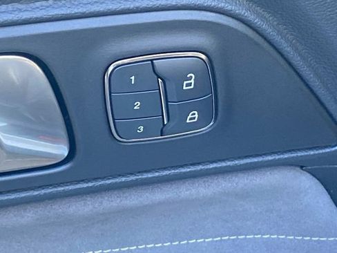 Used 2019 Ford Mustang Shelby GT350 w/ Technology Package RWD image 13