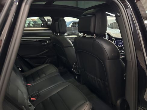 Used 2024 Porsche Macan S image 27