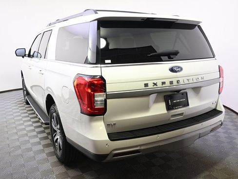 Used 2023 Ford Expedition Max XLT AWD/4WD image 4