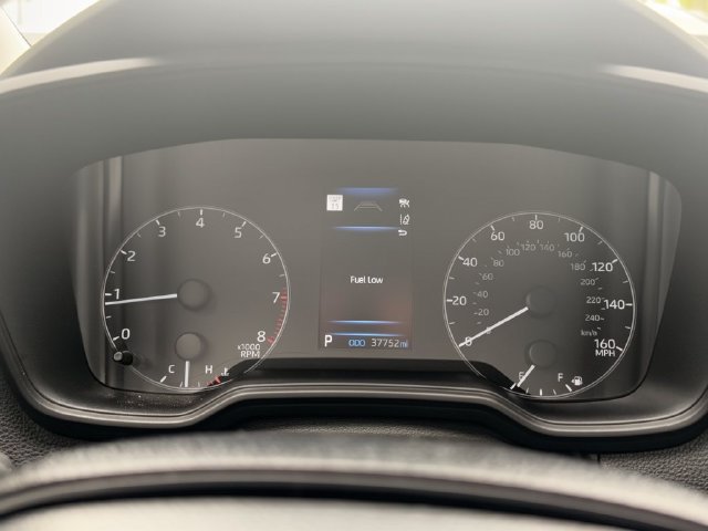 Used 2025 Toyota Corolla LE FWD image 20