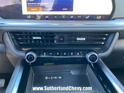 Used 2025 Chevrolet Tahoe LT AWD/4WD image 34