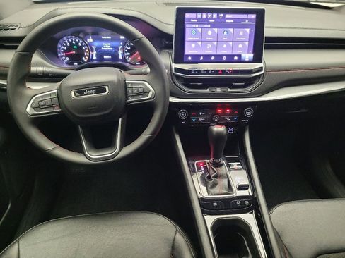 Used 2024 Jeep Compass Trailhawk image 22