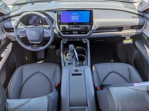 New 2026 Toyota Grand Highlander AWD image 14