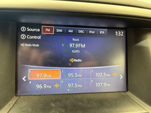 Used 2019 Nissan Pathfinder SL FWD image 32