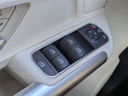 Used 2025 Mercedes-Benz GLA 250 GLA 250 image 18