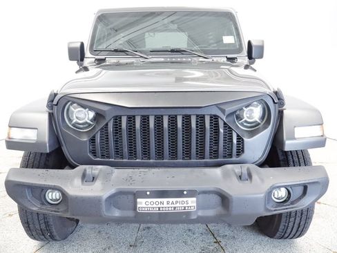 Used 2022 Jeep Wrangler Unlimited Sport AWD/4WD image 9