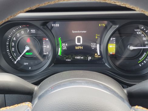 Used 2024 Jeep Wrangler Unlimited Sahara w/ Safety Group AWD/4WD image 10