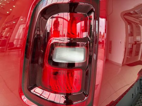 New 2026 RAM 1500 Express AWD/4WD image 12