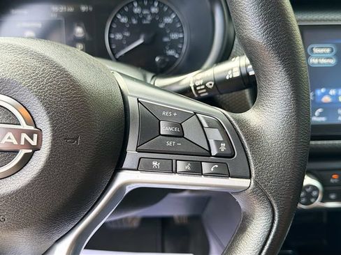 Used 2023 Nissan Kicks SV FWD image 32