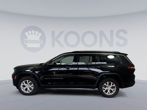 Used 2023 Jeep Grand Cherokee L Limited AWD/4WD image 2