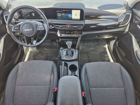 Used 2024 Kia Seltos S AWD/4WD image 15