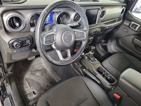 Used 2023 Jeep Wrangler Unlimited Rubicon 4xe w/ Steel Bumper Group AWD/4WD image 11