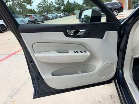 Certified 2023 Volvo XC60 B5 Plus FWD image 22