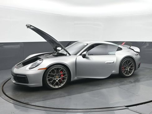 Used 2022 Porsche 911 Carrera 4S AWD/4WD image 37