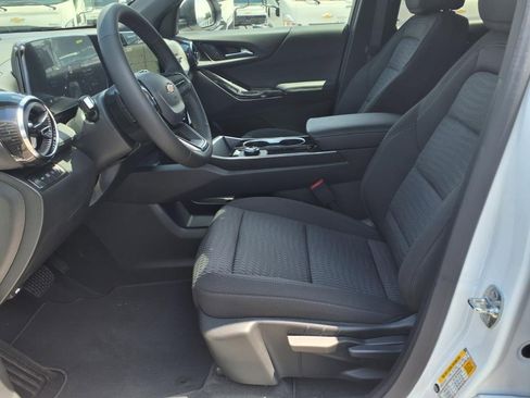 New 2026 Chevrolet Equinox LT image 6